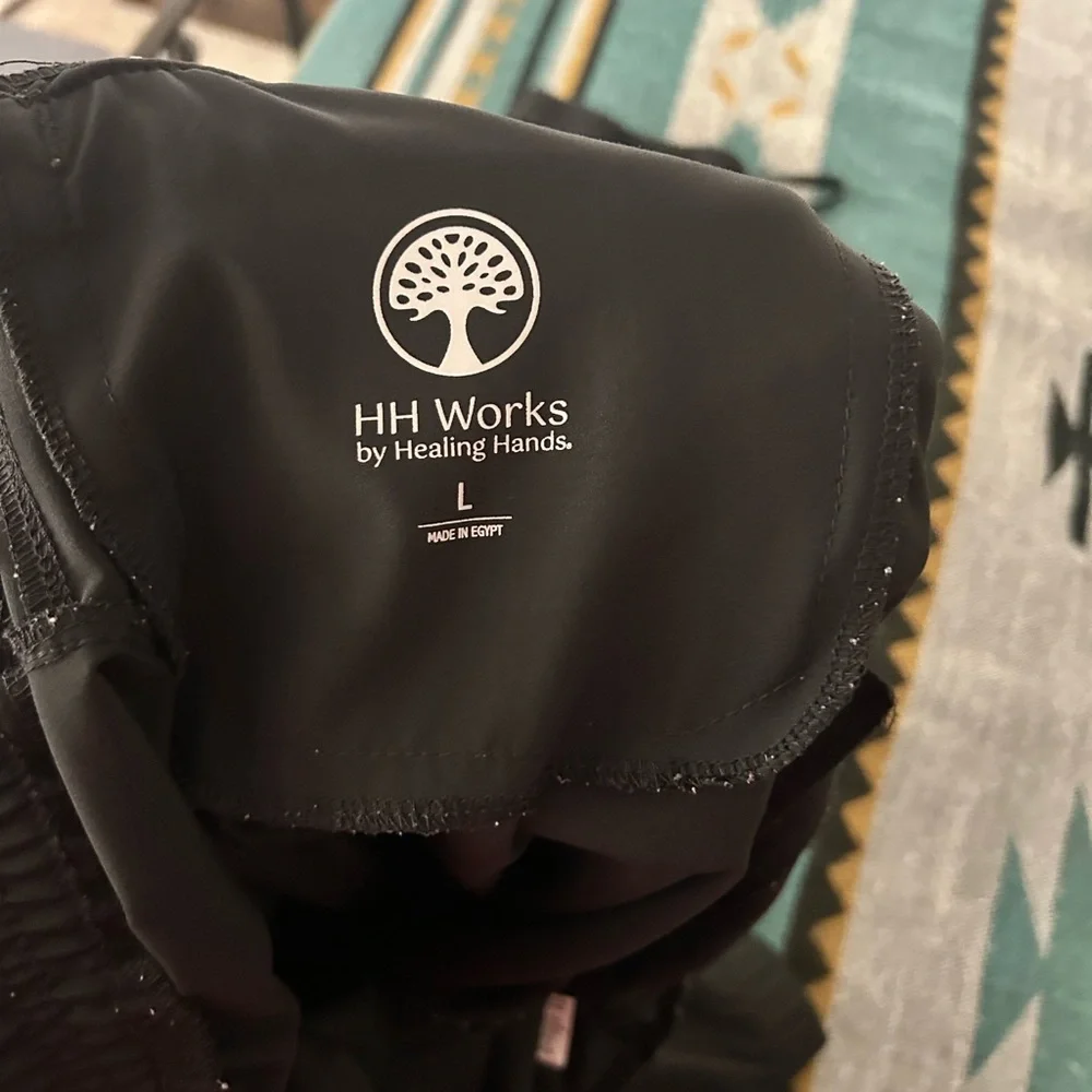 Women’s Healing Hands Jogger Scrub Bottoms - Picture 3 of 4